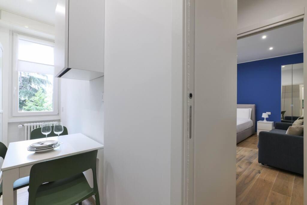 Modern And Quiet One Bedroom Apartment Near The M4 Milan